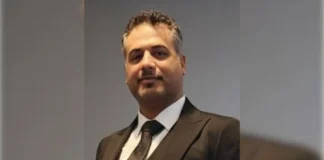 Kurdish Iranian journalist says Turkish guards beat him, tried to force him to sign deportation papers